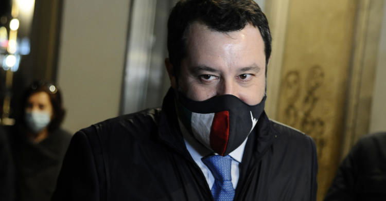 omofobia Matteo Salvini cannabis astrazeneca
