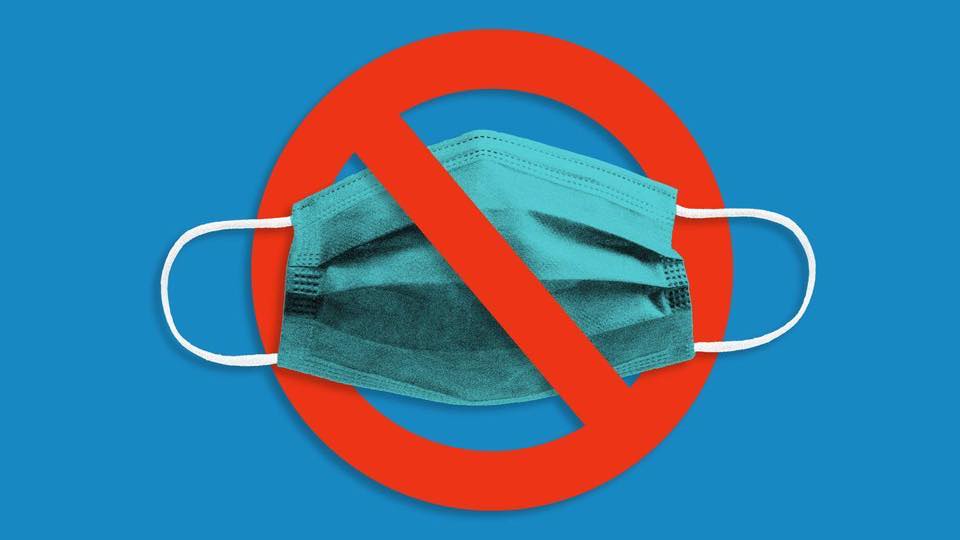 Il prof nomask che paragona l’obbligo di mascherina alle leggi razziali (è stato multato) article-post
