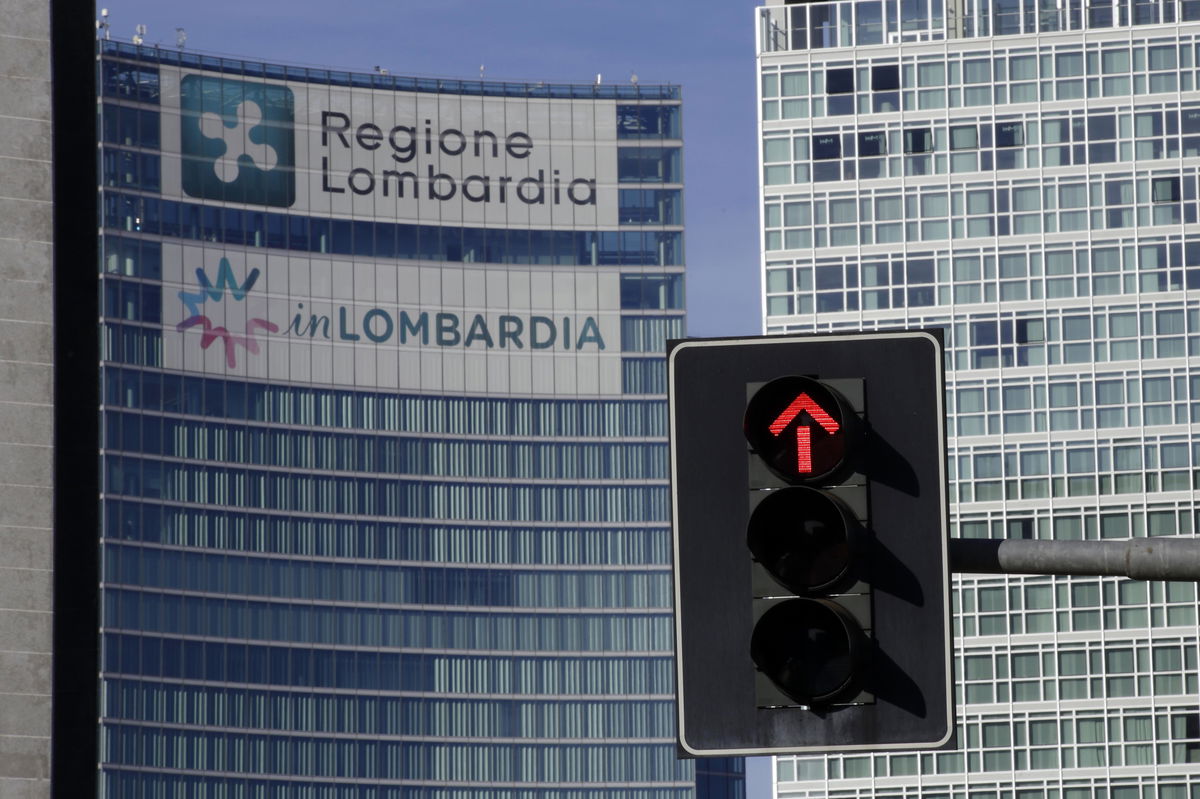 “Biancheria e preparazione pasti”, le domande “solo per donne” alla visita post covid in Lombardia article-post