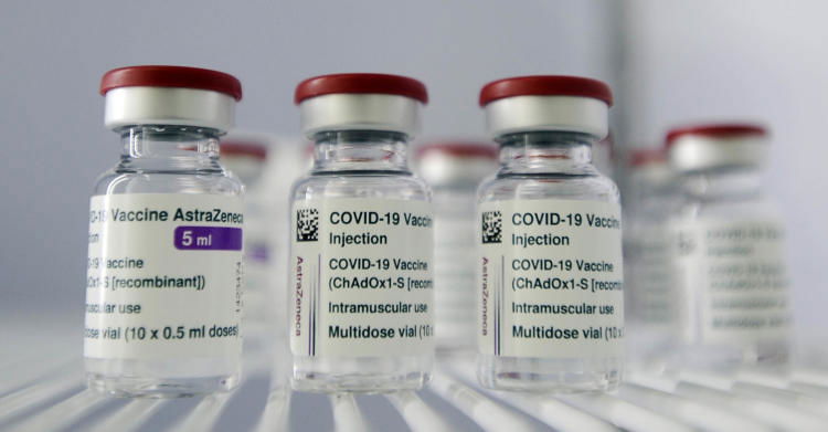 vaccino AstraZeneca bufale