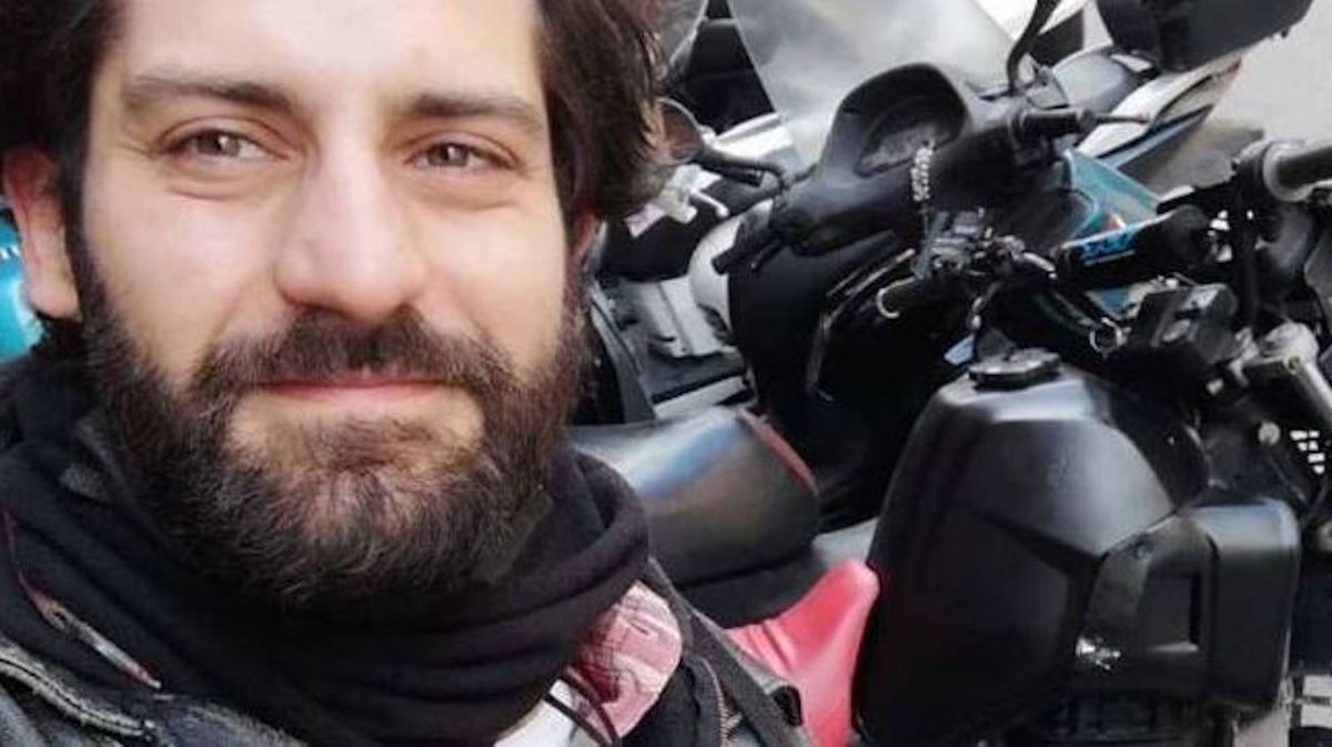 Luca Nisco: il rider licenziato per il biglietto di Mussolini strappato è stato riassunto article-post