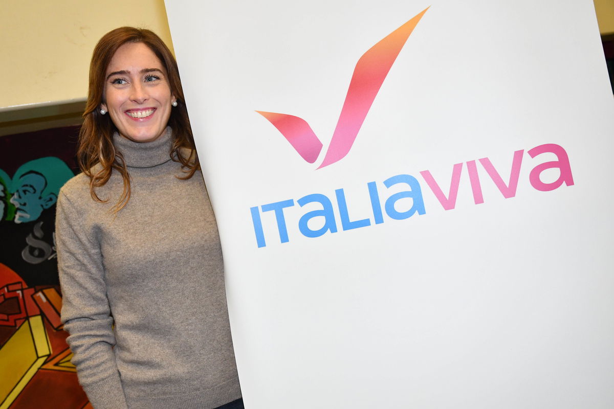 L’ex tesoriere della Lega a Boschi: “Un milione di voti se cacciate Conte”. Ma lei smentisce article-post