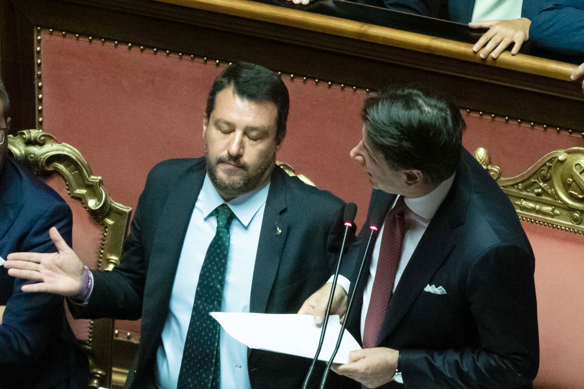 Conte attacca Salvini: “Intollerabile essere al governo e fingere di essere all’opposizione” article-post