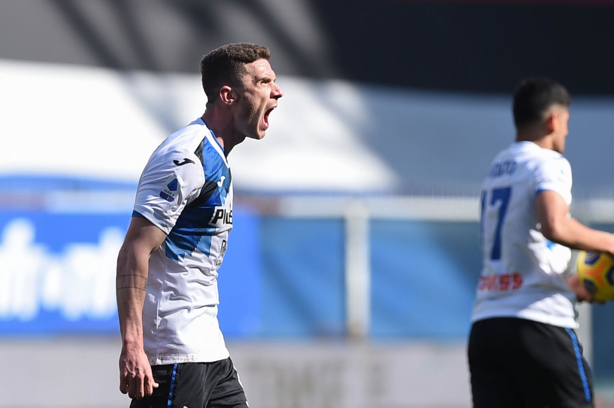 Superlega, il calciatore dell’Atalanta Gosens: “La gente muore e loro pensano ad arricchirsi” article-post
