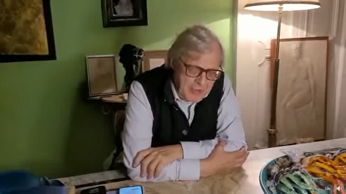 Sgarbi risponde a Gassmann sulla regina: “Famoso solo per essere il figlio di …” article-post