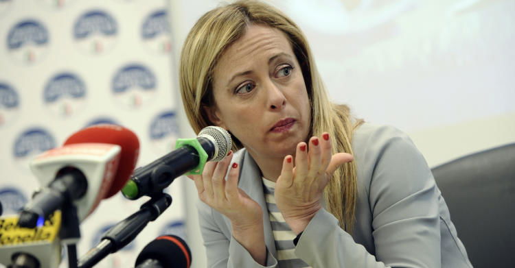 sondaggi politici oggi fratelli d'italia lega partito democratico Libro Giorgia Meloni