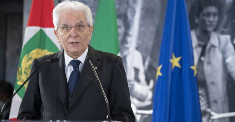 Offese social a Mattarella