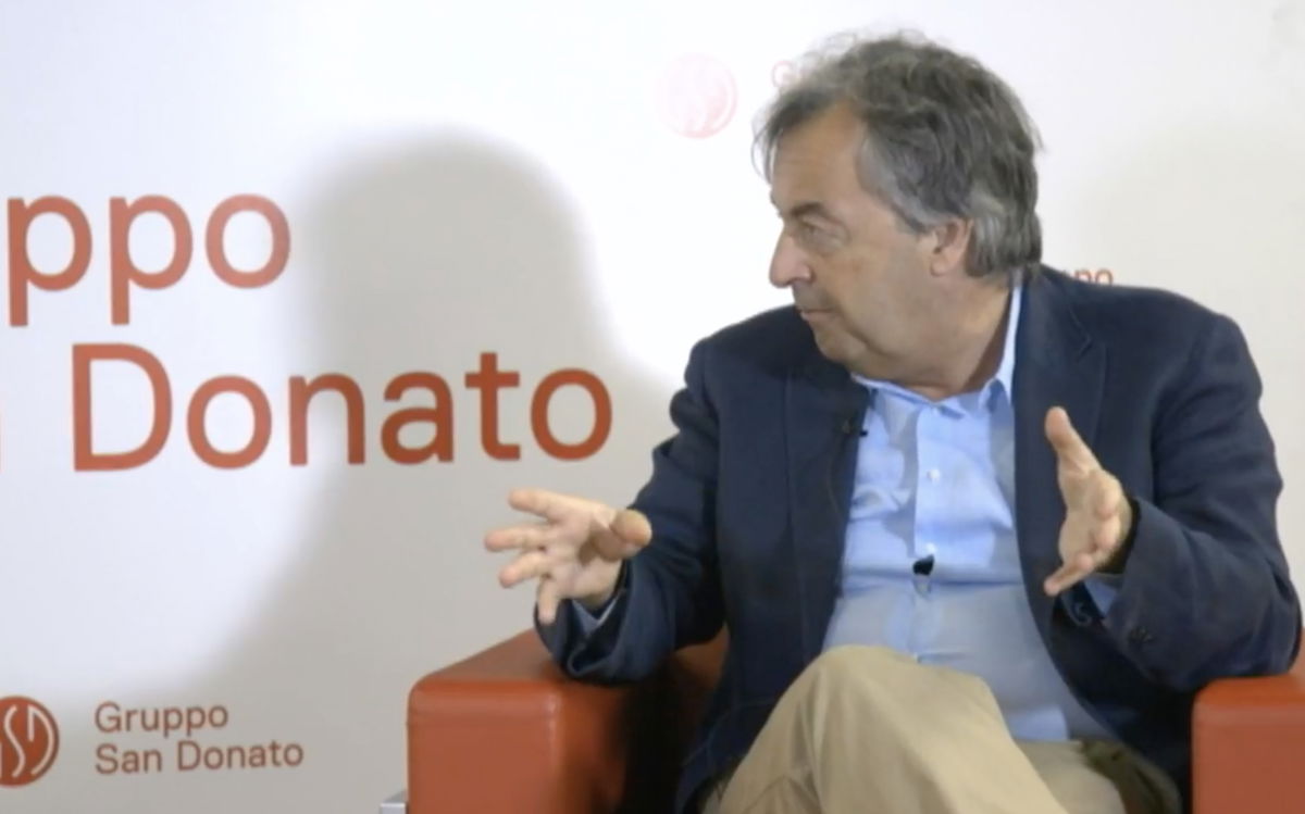 Burioni, in diretta, risponde all’attacco dei no vax: “Oggi in ospedale solo i non vaccinati” | VIDEO article-post