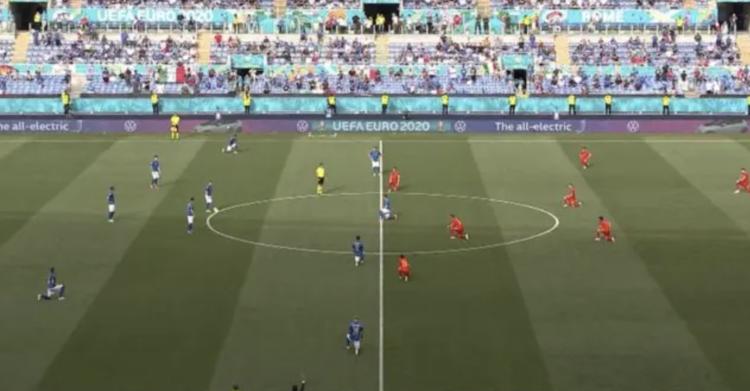 italia belgio Calciatori inginocchiati