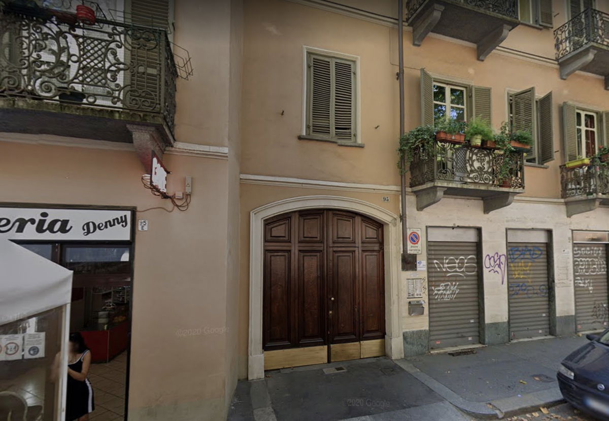 Il lavapiatti decapitato a Torino per 1200 euro? article-post