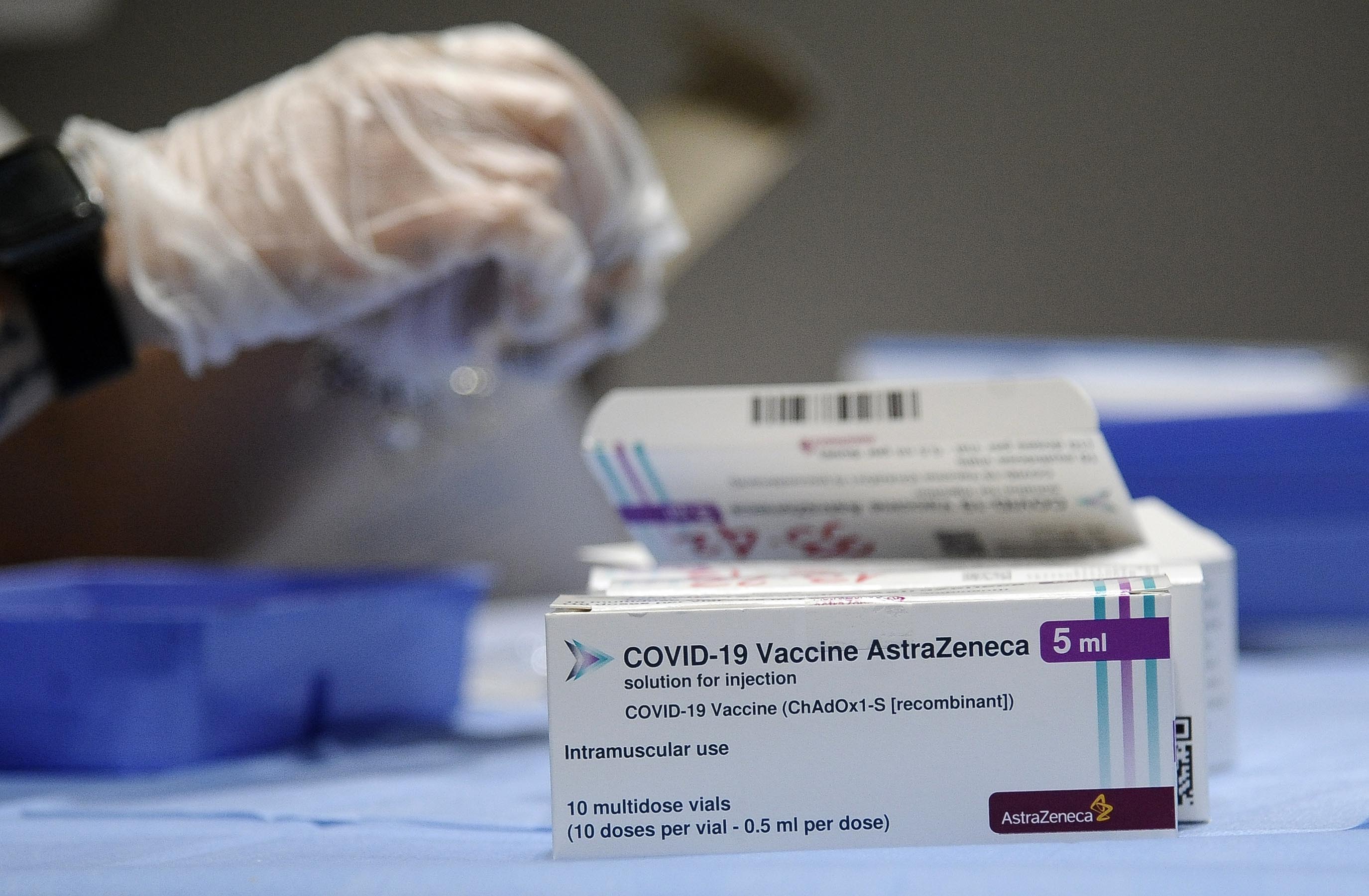 vaccini giovani ragazzi senza prenotazione