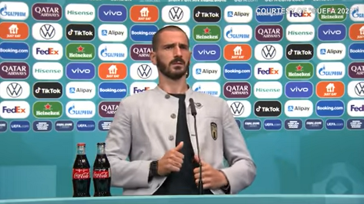 Italia-Austria: Azzurri inginocchiati? Cosa ha detto Bonucci (e cosa è successo durante la riunione) article-post