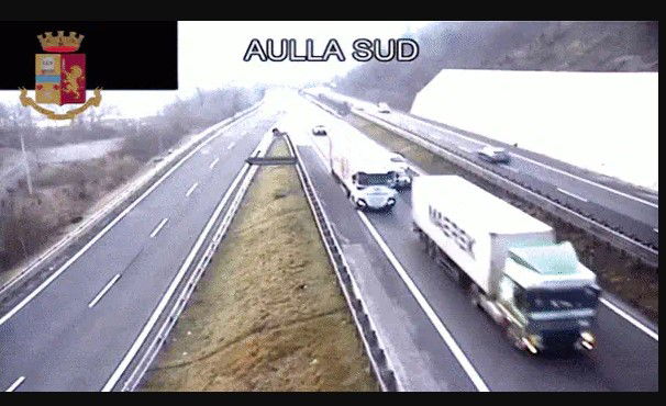 Quello che litiga con la moglie e la abbandona all’area di sosta in autostrada article-post