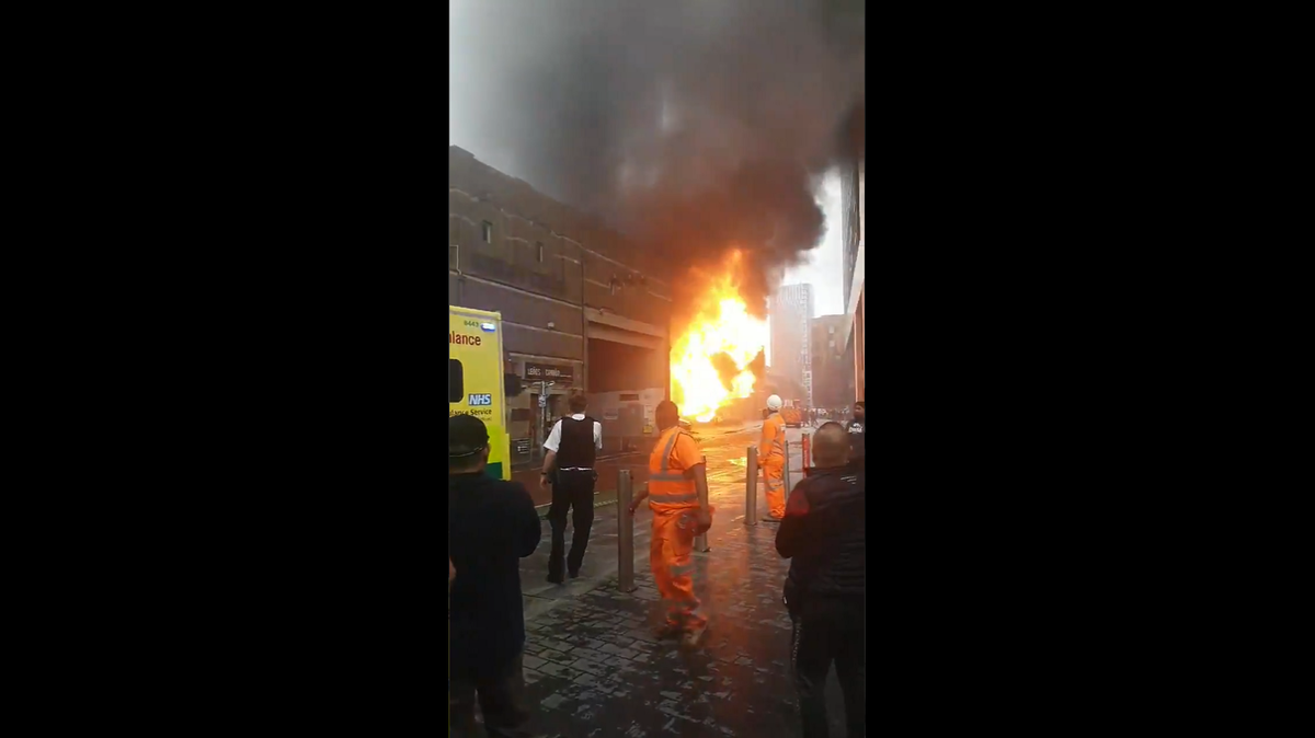L’esplosione alla fermata della metro di Londra Elephant & Castle | VIDEO article-post