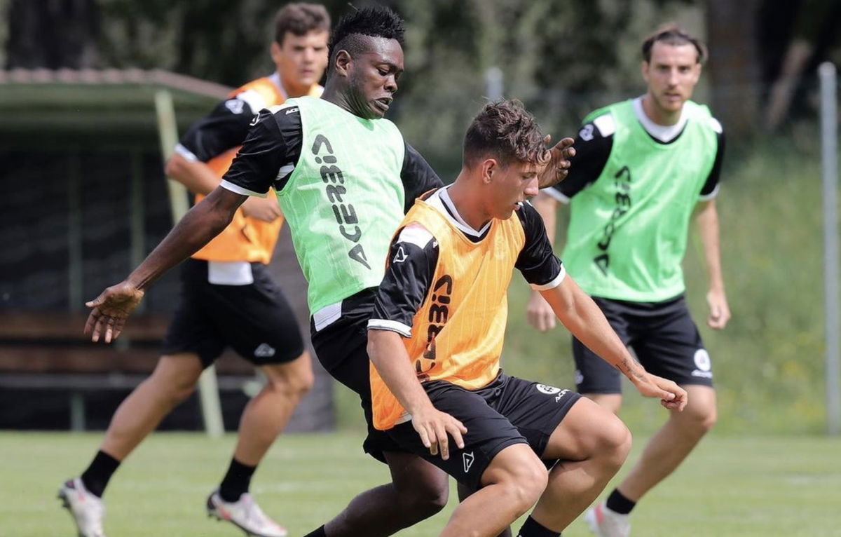 “Il cluster nello Spezia? Ci sono due calciatori no vax” article-post