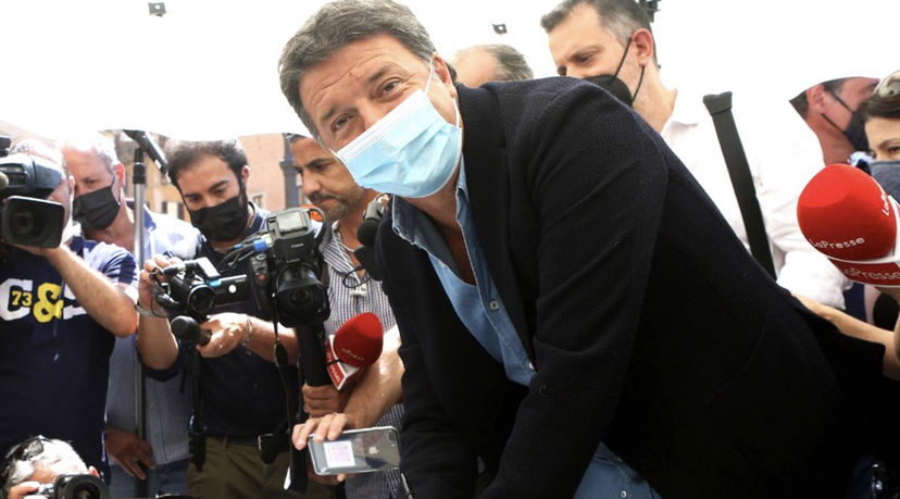 Alla fine ce l’ha fatta: Renzi finisce sulla pagina social della Lega article-post