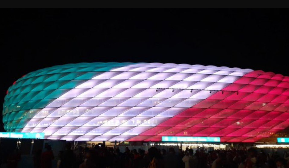 La mezza bufala dell’Allianz Arena colorato di Tricolore per la vittoria dell’Italia article-post