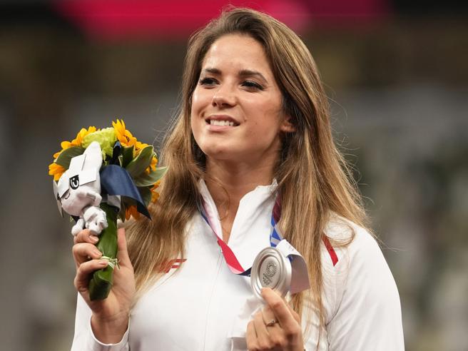 La (bella) fine della storia della giavellottista che voleva donare la medaglia per aiutare un bambino malato article-post