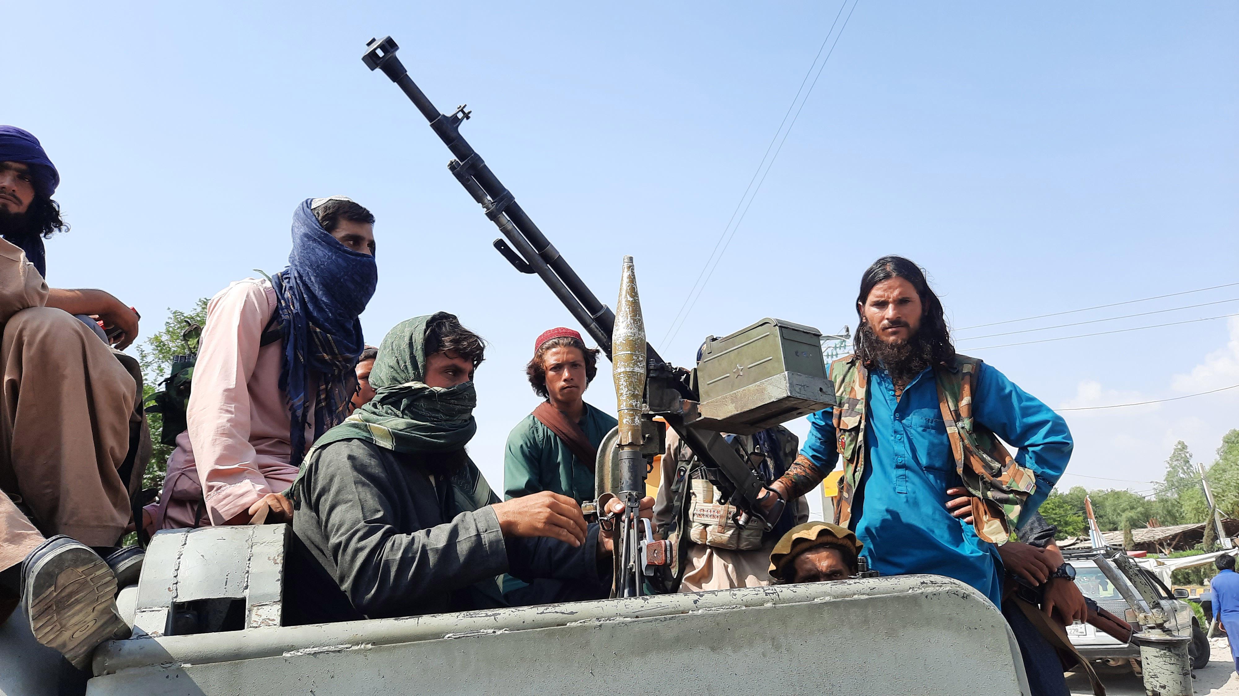 talebani sharia emergency afghanistan nuova politica sociale donne