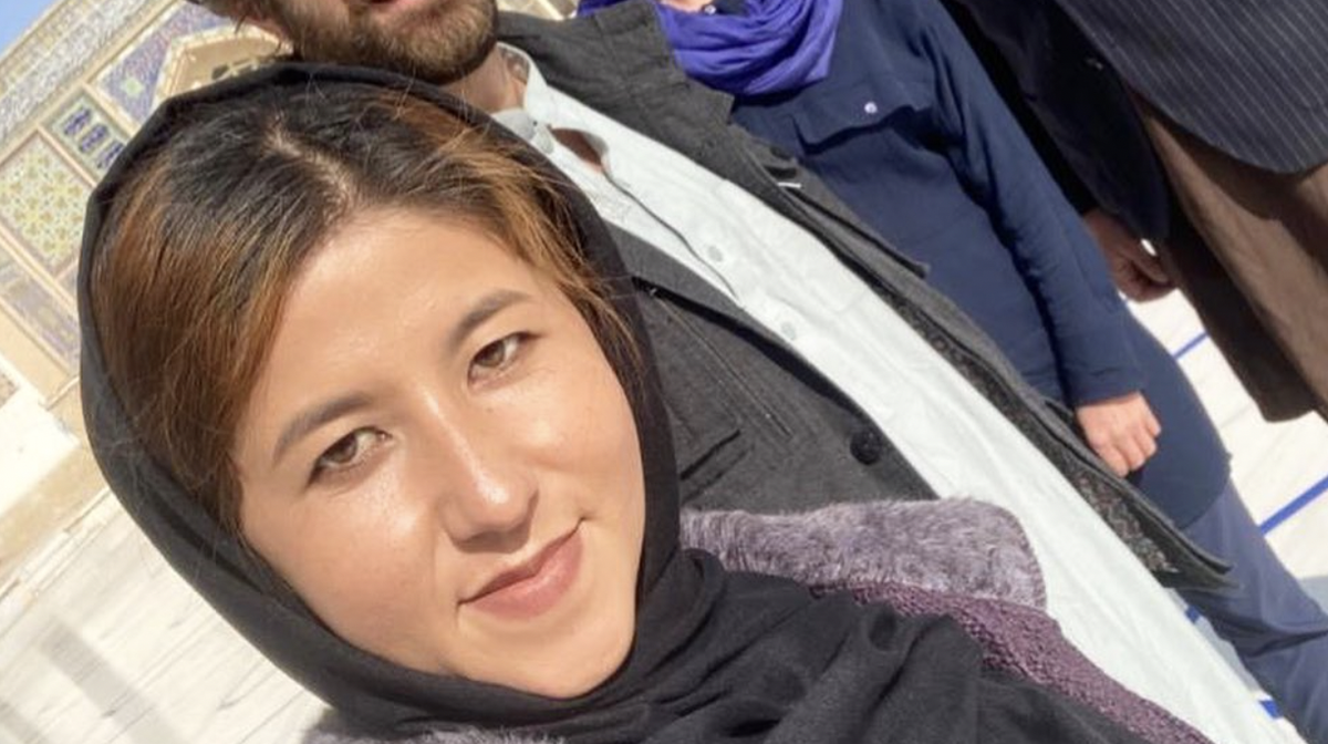 Fatima, dalla speranza di essere la prima al terrore di essere l’ultima: la storia della prima guida turistica donna in Afghanistan article-post