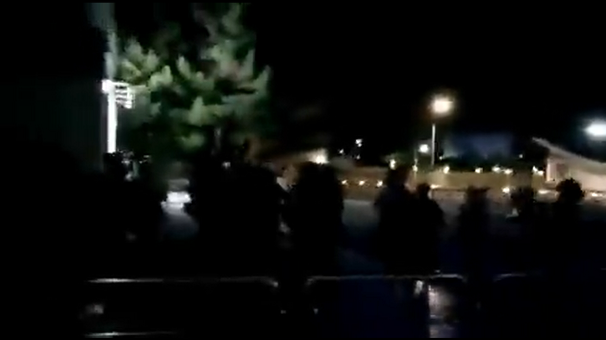 La guerra (in Afghanistan) è finita: gli americani lasciano Kabul e i talebani festeggiano sparando | VIDEO article-post