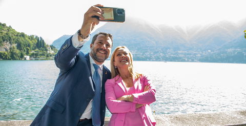 Non è vero che Salvini e Meloni sono indagati per la storia dei “falsi green pass” preview