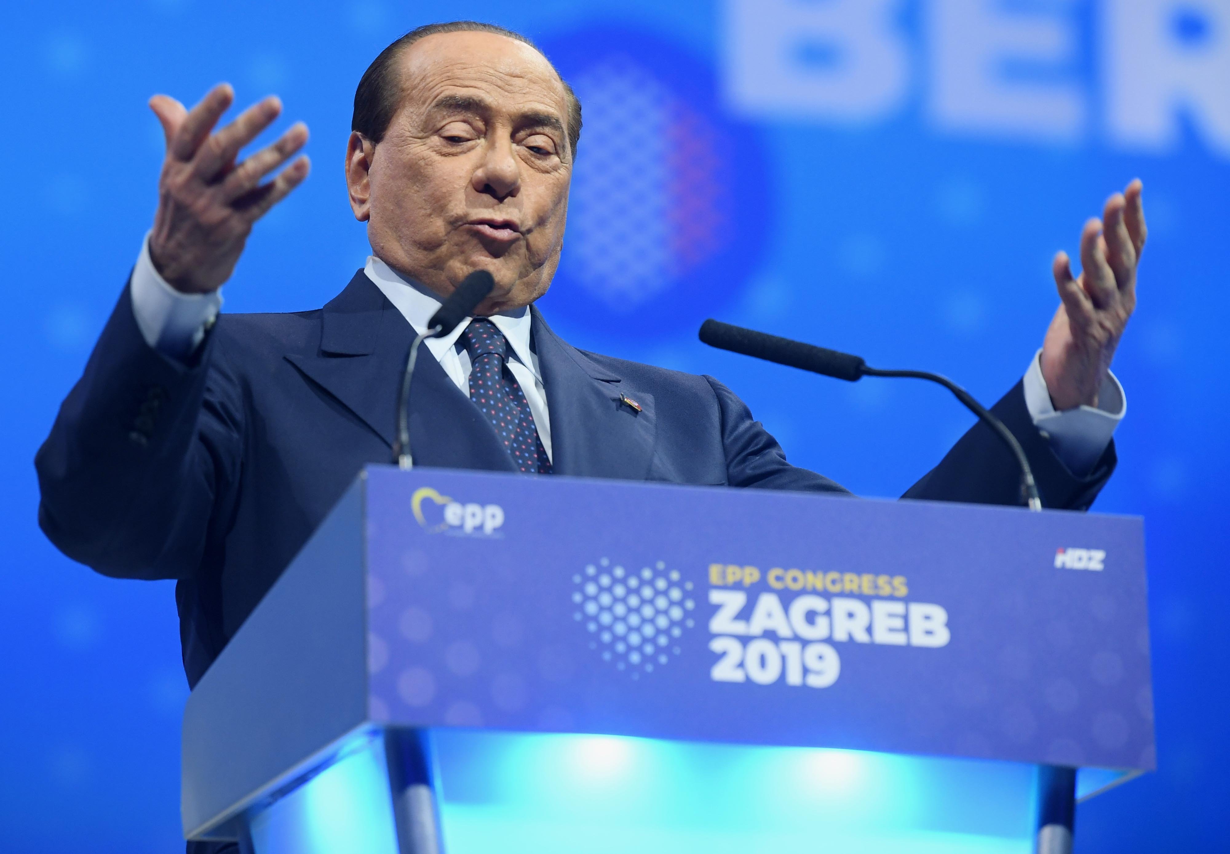 annuncio berlusconi il giornale Silvio Berlusconi ruby ter processo perizia psichiatrica putin