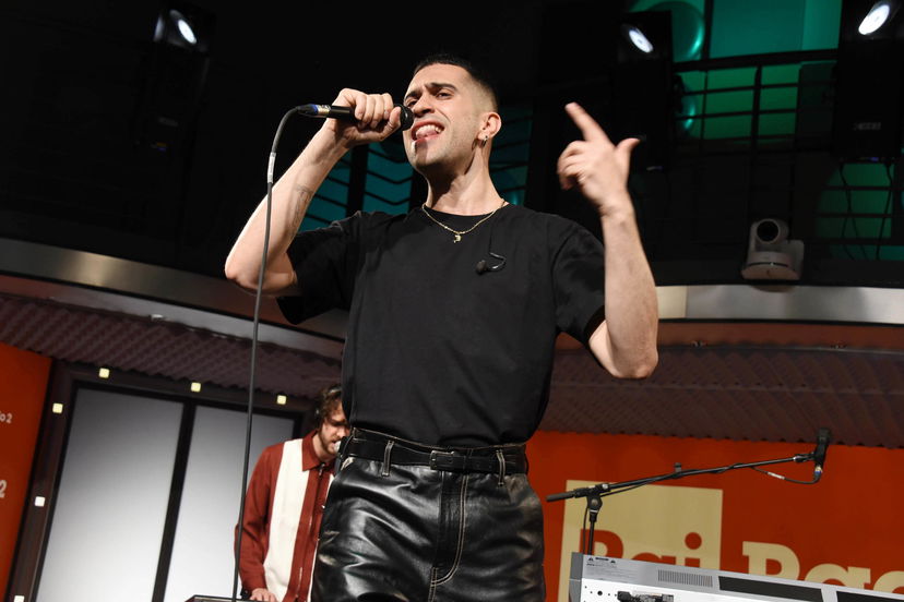 Con chi ce l’ha Mahmood quando parla di politici che litigano e di Green Pass? article-post