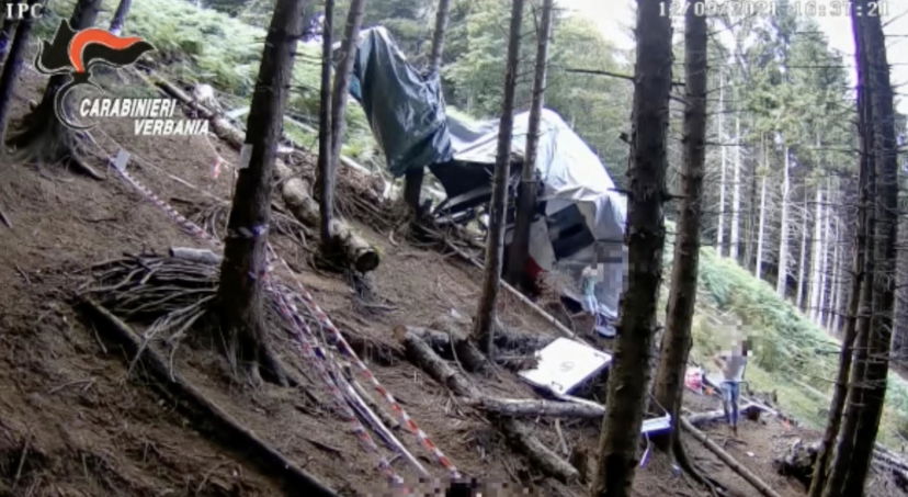 Il macabro turismo sul luogo della tragedia del Mottarone | VIDEO preview