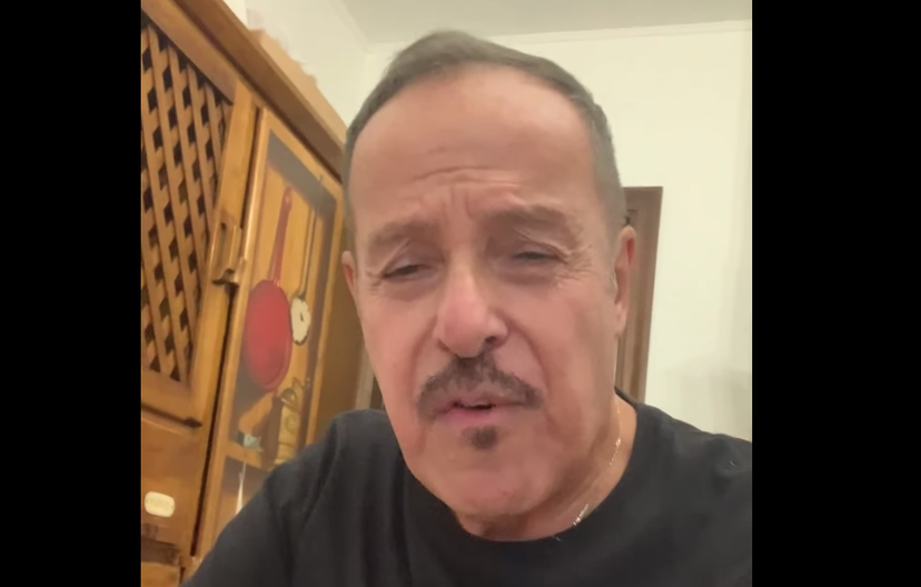 La rabbia di Massimo Lopez per essere stato aggredito dai cinghiali nel centro di Roma article-post