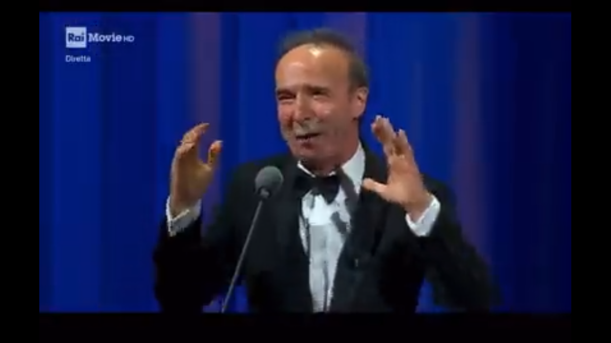 L’accusa di plagio di Sgarbi a Benigni: “Hai copiato, Pinocchio” article-post