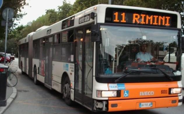 bus 11 rimini aggressione