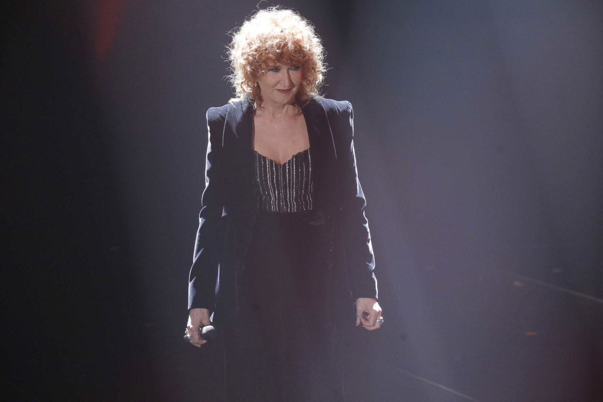 “SIAMO STANCHE! BASTA!”: come Fiorella Mannoia risponde a Barbara Palombelli senza nominarla article-post