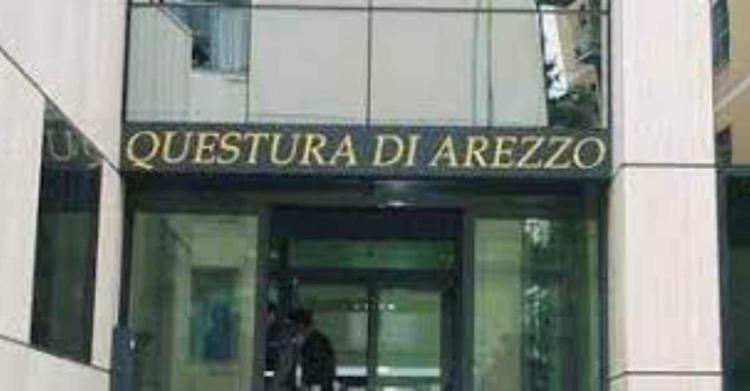 arezzo questura aggressione ragazzo cieco