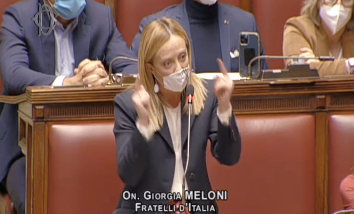 La strana idea di “regime” che ha Giorgia Meloni | VIDEO article-post