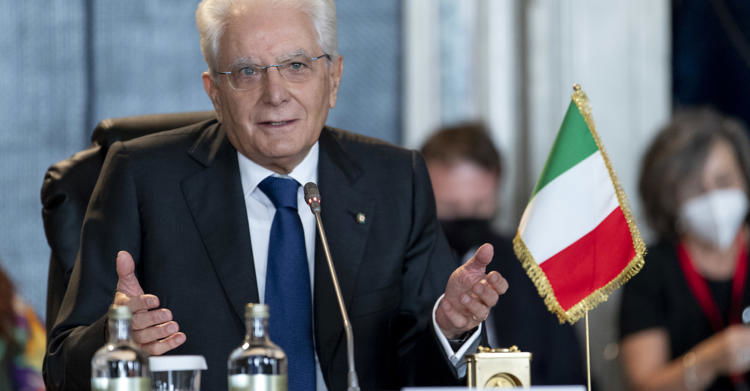 Mattarella E Il Segnale Inequivocabile Cerca Casa A Roma E Pronto L Addio Al Quirinale