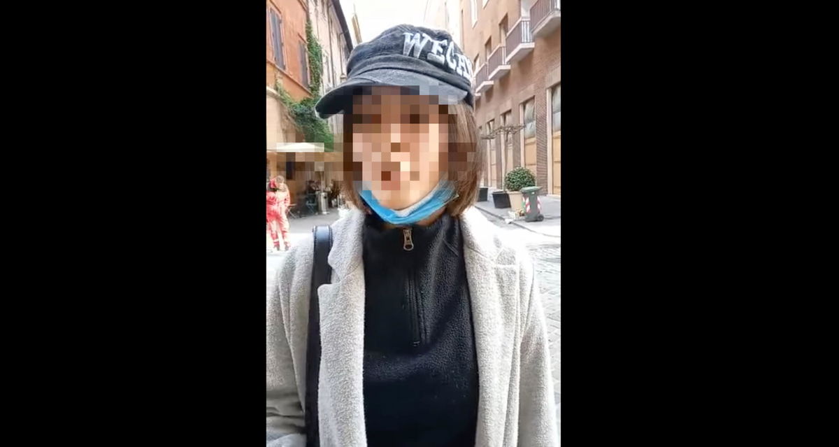 “Mi ha stretto i fianchi e palpeggiato il seno”, l’accusa di una studentessa del Ripetta di Roma contro un poliziotto article-post