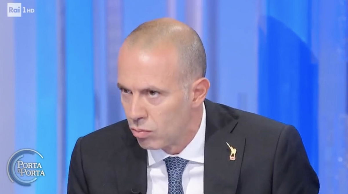 Il leghista Romeo crede che Grosseto sia più grande di Milano | VIDEO article-post