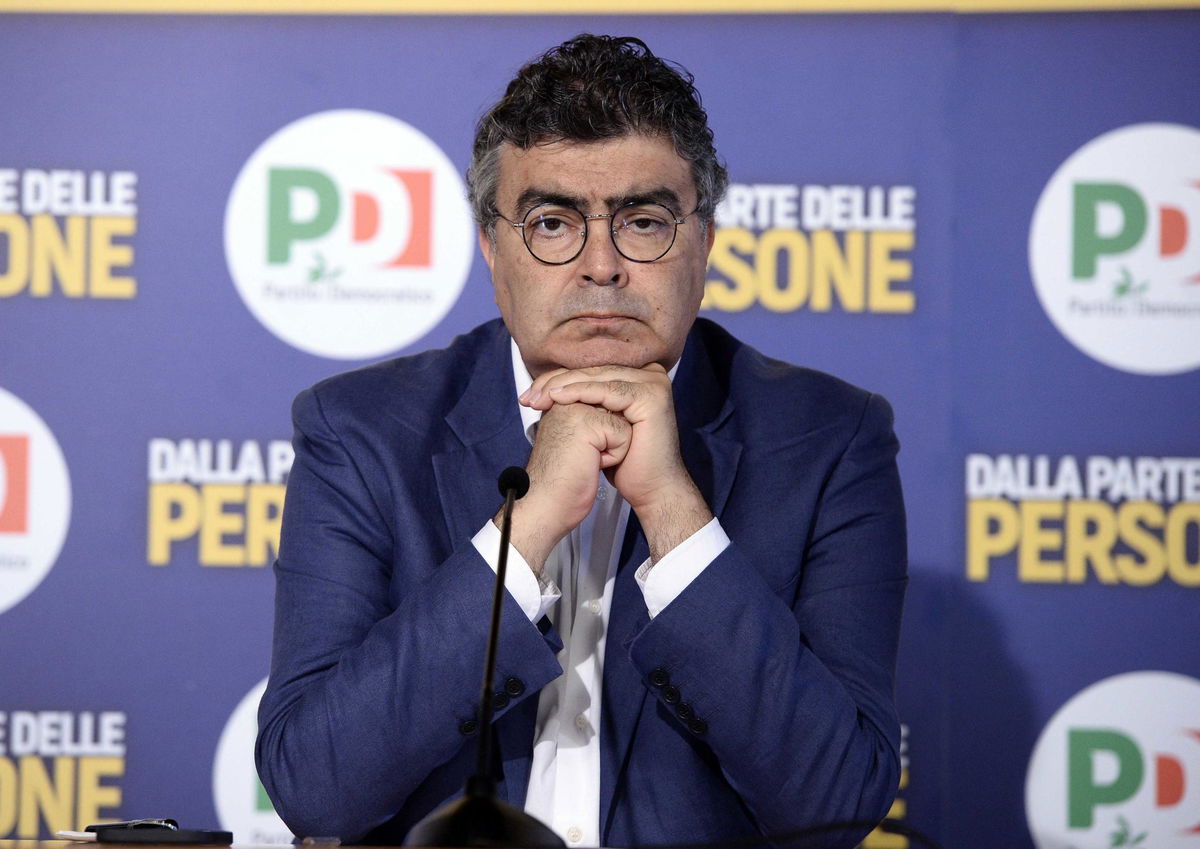 La mozione di Fiano per sciogliere Forza Nuova e tutti i movimenti fascisti article-post