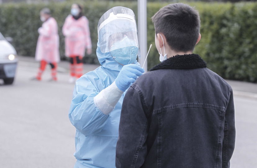 Cosa sappiamo del primo caso di variante Omicron in Italia article-post