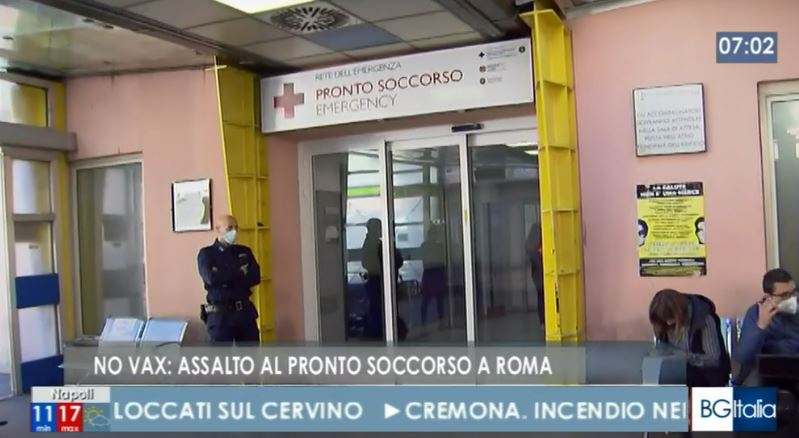 “Si è scagliato contro di me cercando di colpirmi”: il racconto dell’infermiera aggredita dai no Green Pass all’Umberto I article-post