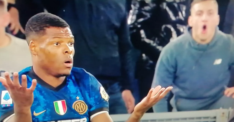 dumfries lazio inter tifoso razzismo ululati