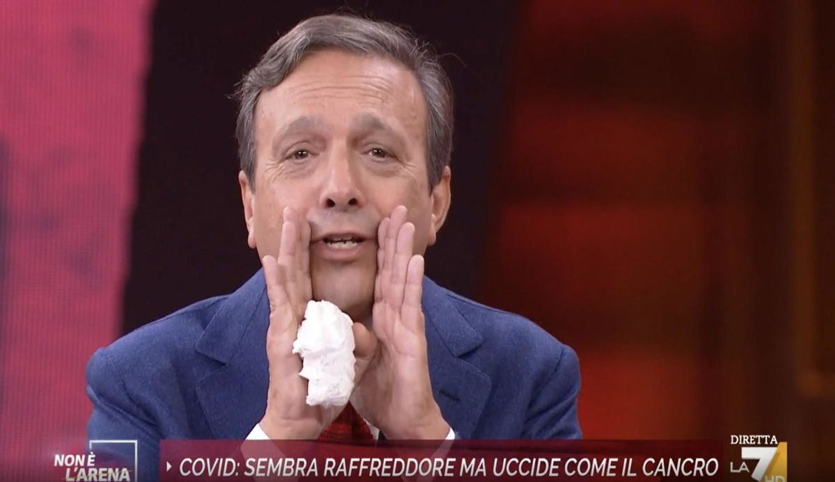 “Dovete vergognarvi”, Piero Chiambretti si sfoga contro i negazionisti del Covid | VIDEO article-post