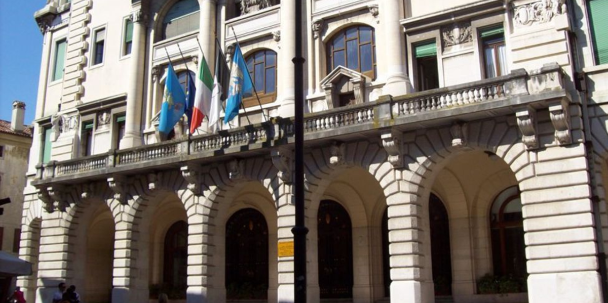 Per il Comune di Udine l’unica famiglia è quella “fondata sul matrimonio”, e gli attivisti insorgono article-post