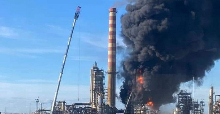 eni livorno incendio