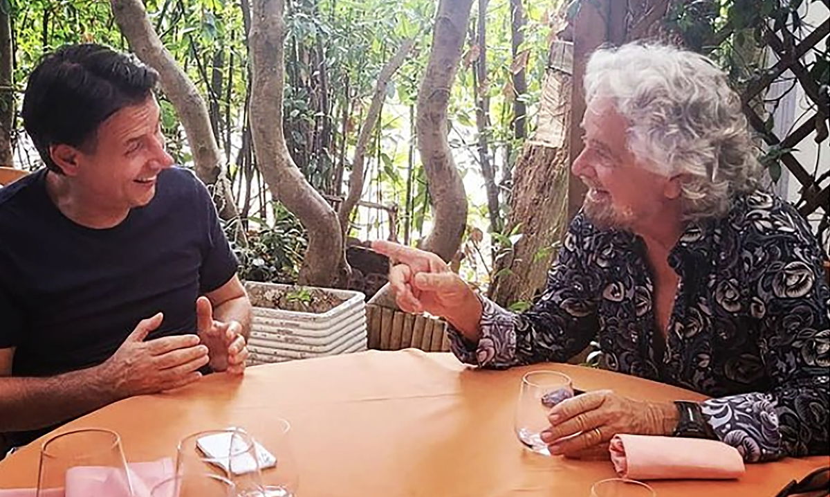 Conte fa retromarcia sul diktat anti-Rai e Grillo lo punzecchia: “Specialista dei penultimatum” article-post
