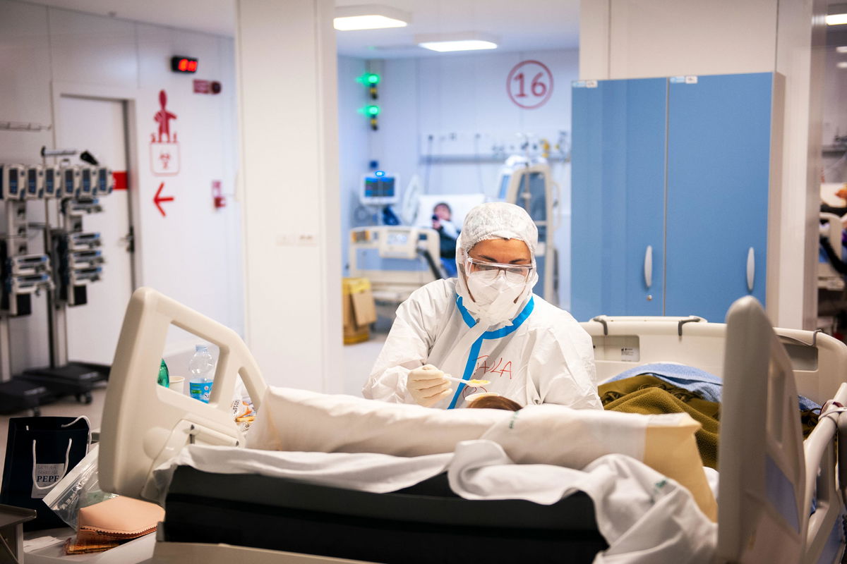 La doppia pandemia di vaccinati e no vax article-post
