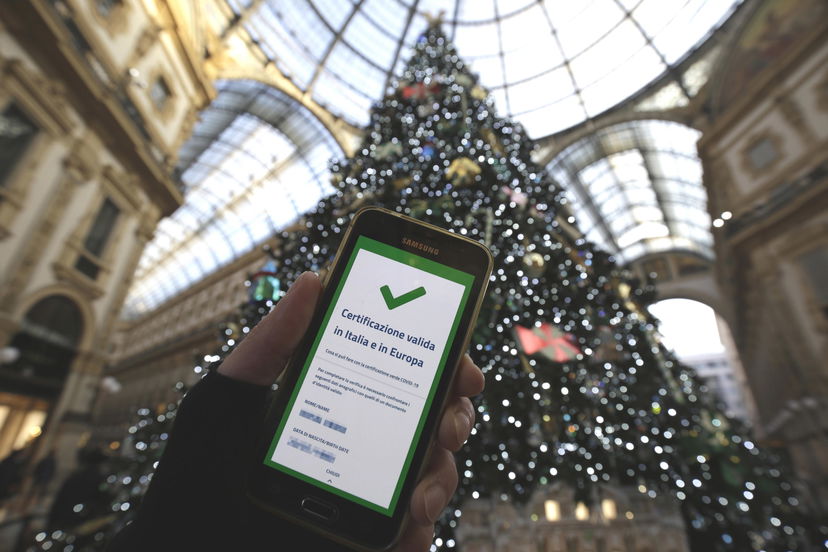 Approvato il dl con le restrizioni per le feste: mascherine all’aperto e niente concertoni di Capodanno article-post