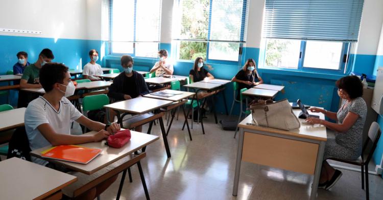 mascherine scuola studenti insegnanti ffp2