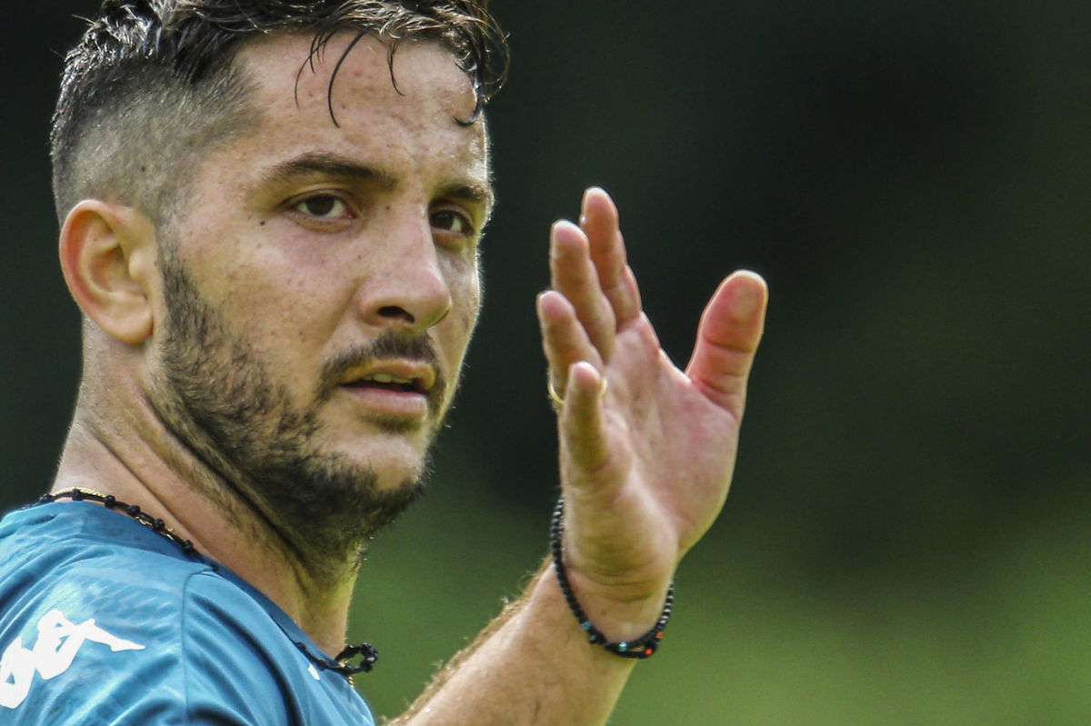 La vera storia di Kostas Manolas fermato in aeroporto “con 20mila euro in contanti” article-post